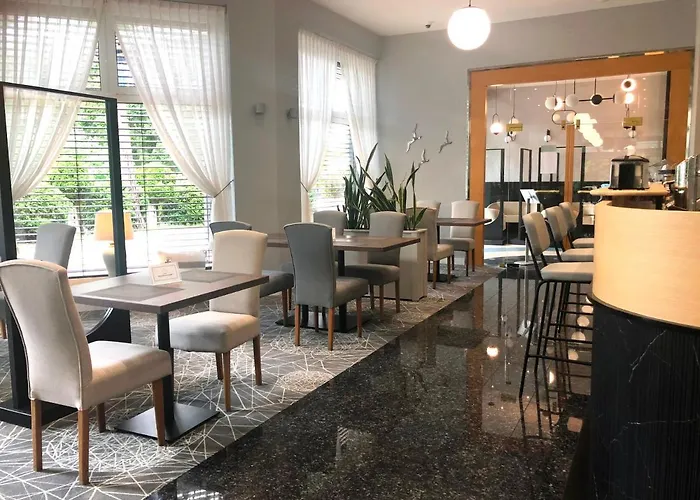 Hotel Morskie Oko 3*